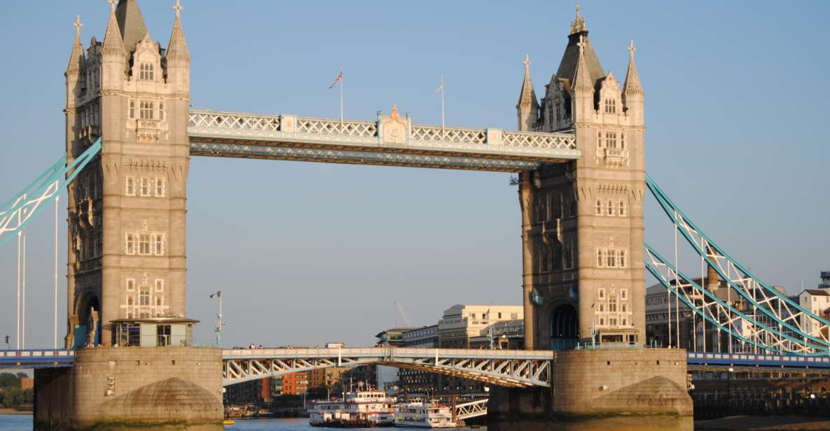 3-Hour City of London Walking Tour - 10:00 Hotel Pickup and the Double-Decker-to-Cobbles Flow