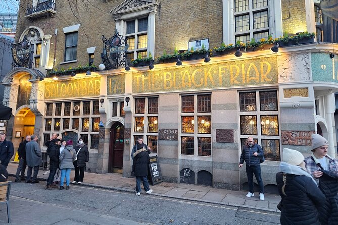 3-Hour Historic Pub Experience in London - Stop 1: The Blackfriar and the bridge-area story