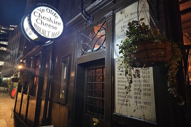3-Hour Historic Pub Experience in London - Stop 3: St. Etheldreda’s area and a worker-era watering hole