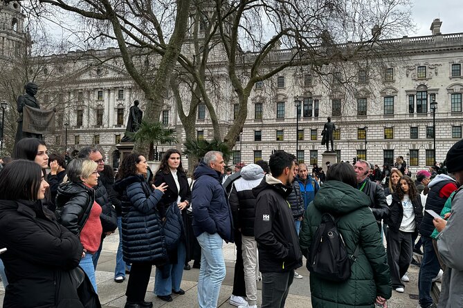30 Major London Attractions Walking Tour With Photos - Green Park start: where you get oriented fast