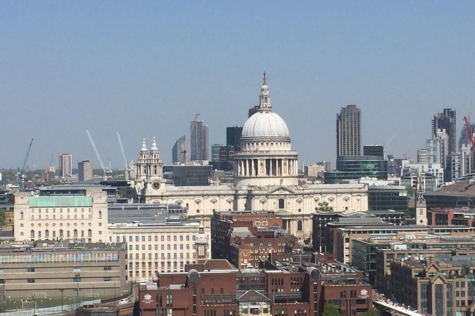 4 hour London Private Tour, with your own Black Cab Tour Guide - The City’s power belt: Tower of London and Tower Bridge
