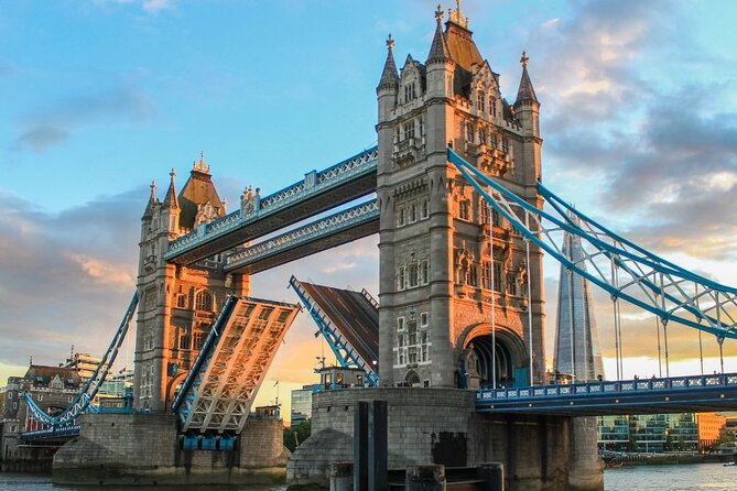 4-Hour Private Guided Tour of London on a Classic Itinerary - Westminster Abbey and the Palace area: 1000 years, viewed from nearby