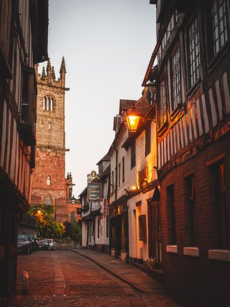 5-Day Heart of England, Wales & Yorkshire Small-Group Tour from London - Day 5: Lincoln’s cathedral and Cambridge punting, then back to London