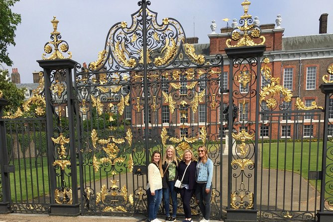 6 hour London Private Tour, with your own Black Cab Tour Guide - Markets, Shakespeare’s Globe, and Trafalgar Square for a classic ending