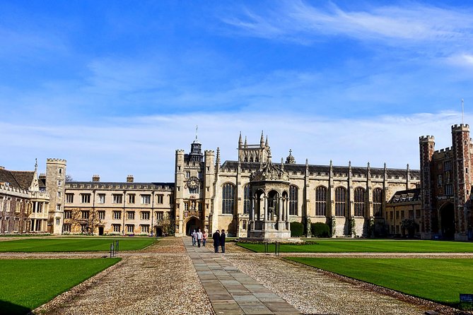 7 Day Winter Tour of England and Scotland starting from London - London Westminster to Tower Bridge: your first day’s tight route