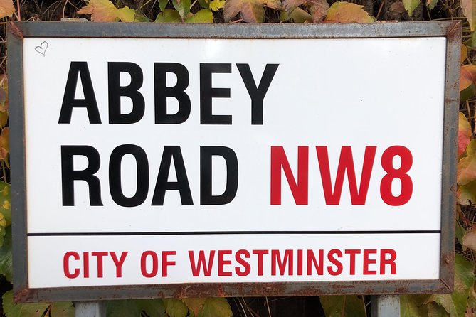 A Beatles London taxi tour and sightseeing experience - Pickup in a licensed London black taxi: easy start, real comfort
