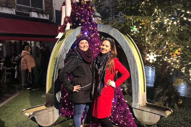 A Fairytale Christmas Day with Food and Christmas Concert - The Old Curiosity Shop and Covent Garden’s tree and mistletoe moment
