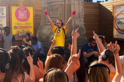 A Silent Disco Adventure in London - Stop 1: Trafalgar Square Moves and the Air-Trumpet Moment