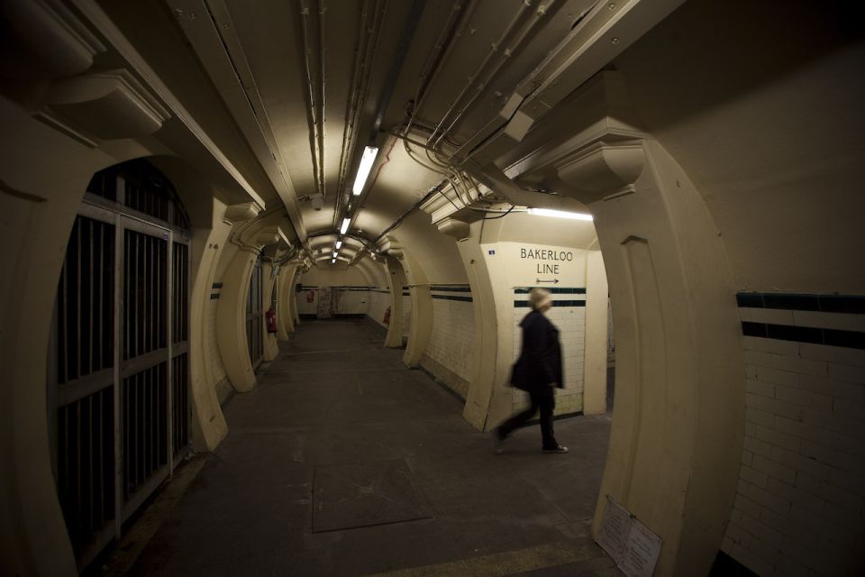 Aldwych: Hidden Tube Station Guided Tour - Ticket hall first: original architecture and the station’s everyday rhythm