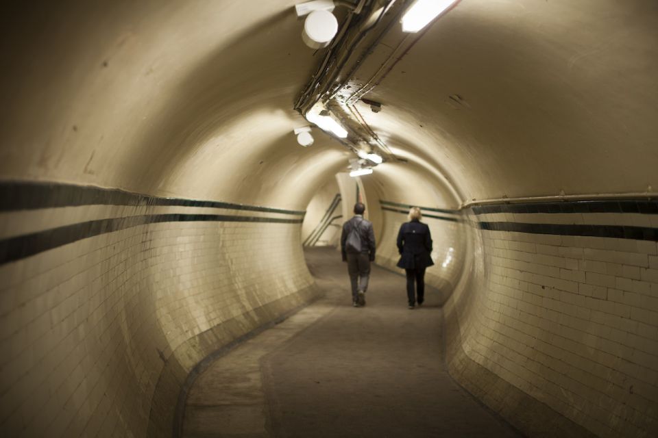 Aldwych: Hidden Tube Station Guided Tour - Finding the right entrance on Surrey Street (and why it matters)