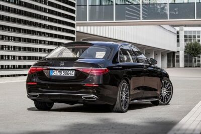 Arrival by Luxury Car from Heathrow Airport LHR to Central London - How long the Heathrow to central London ride really takes