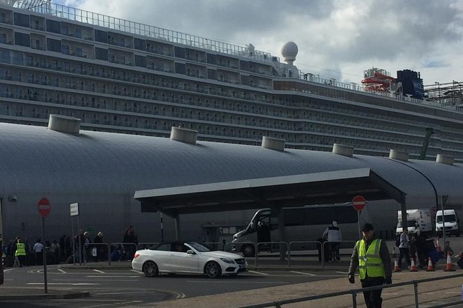 Arrival Transfer from Cruise Ports to London Hotel or London Airports - Finding the Driver in a Port Crowd: Tips That Prevent Delays