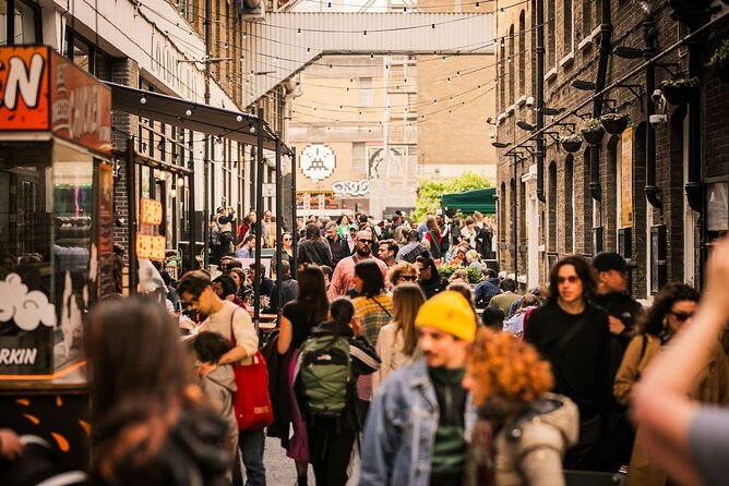 Authentic London Sunday Markets with a Londoner - Broadway Market: breakfast, street food, and handmade crafts