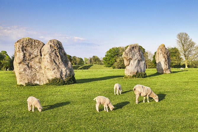 Bath, Avebury and Lacock Village Small-Group Day Tour from London - Lacock village: film streets, Abbey grounds, and Harry Potter context