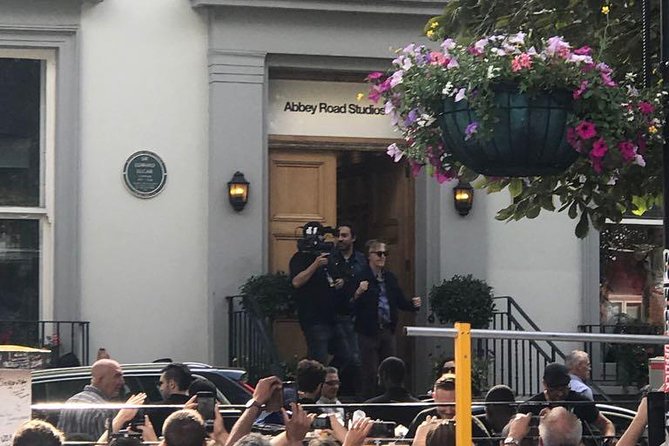 Beatles Fab 4 London Taxi Tour - Stop 4 Abbey Road Studios Again: Film Locations and Extra Details