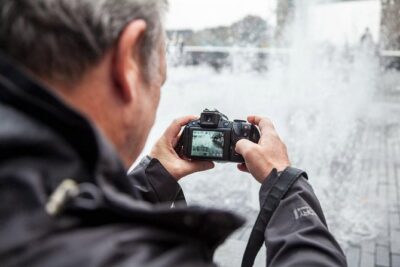 Beginners Photography Course - Small Group Workshop - Stop 1: More London and City Hall for ISO, shutter speed, and aperture control