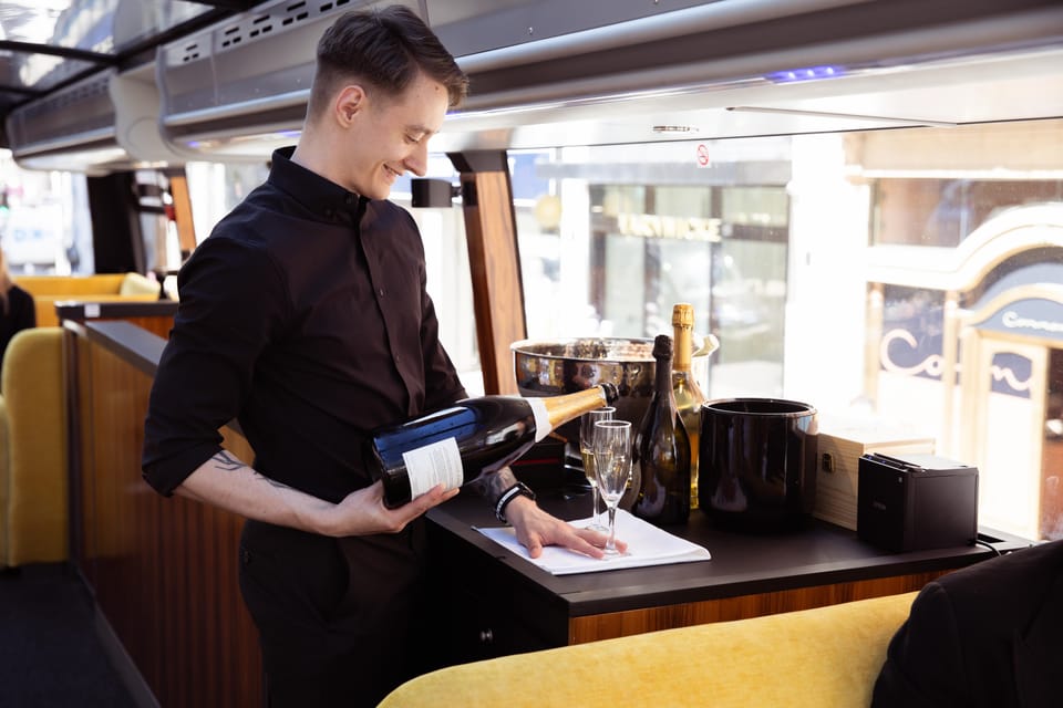 Best of London by LE GRAND - London's Luxury Bus Tour - Trafalgar Square, Regent Street, Soho, and Piccadilly Circus