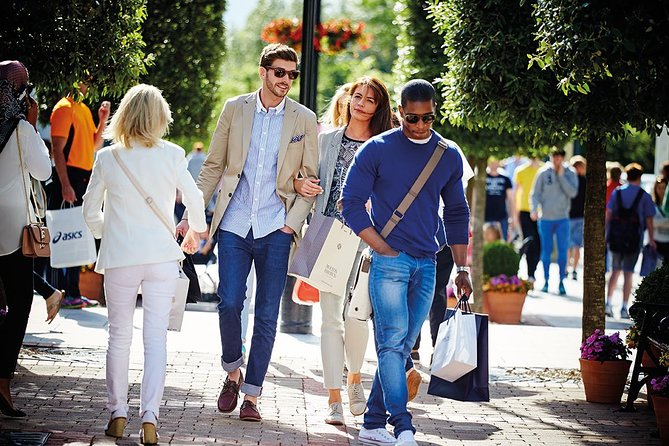 Bicester Village Shopping Trip from London with VIP Discount - Practical Logistics: Meeting, Bags, and Getting Back to Victoria