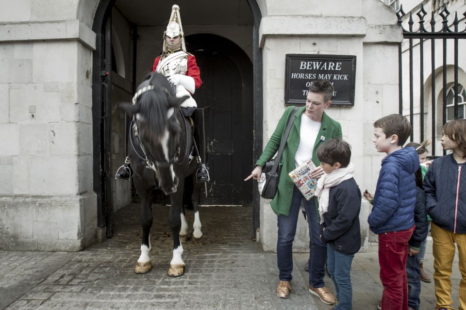 Bobbies, Corgis and the 7 Lions - Key things that make this tour fun (and actually work for kids)