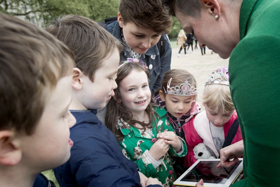 Bobbies, Corgis and the 7 Lions - Group size and pacing: why small matters on a family tour