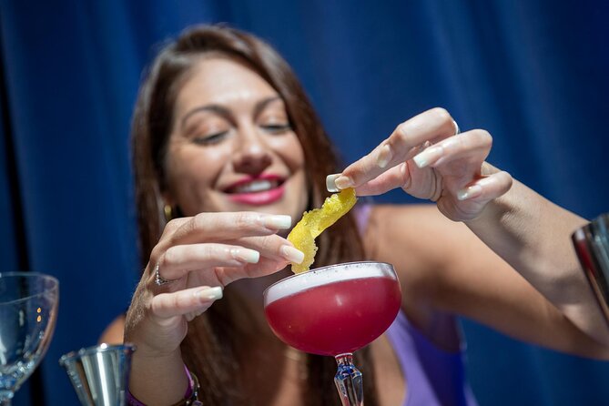 Bombay Sapphire Gin Cocktail Masterclass and Tour - A 3-hour plan that mixes fun with real skills