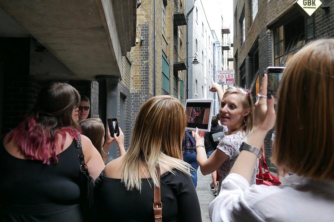 Bridget Jones Walking Tour of Locations - Getting there from Temple and finishing at Borough Market