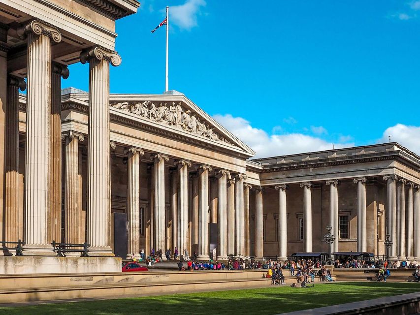 British Museum Tour: Rosetta Stone, Parthenon, Mummies - Meeting on the stairs and getting oriented fast