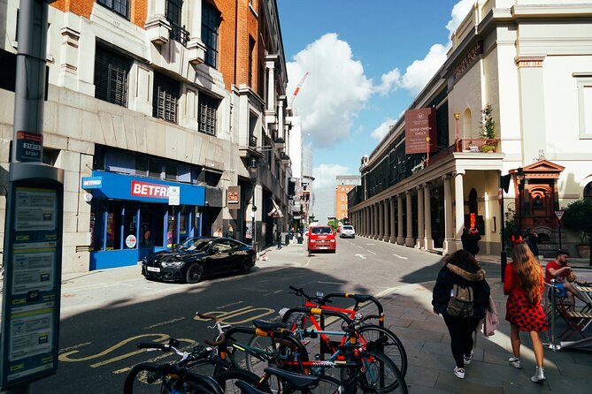 British Royal Mistresses and a Pub - Drury Lane and Nell Gwyn: royal mistress influence and masquerades
