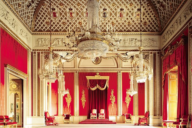 Buckingham Palace and Windsor Castle Escorted Tour from London - Who should book this? And who should consider doing it independently