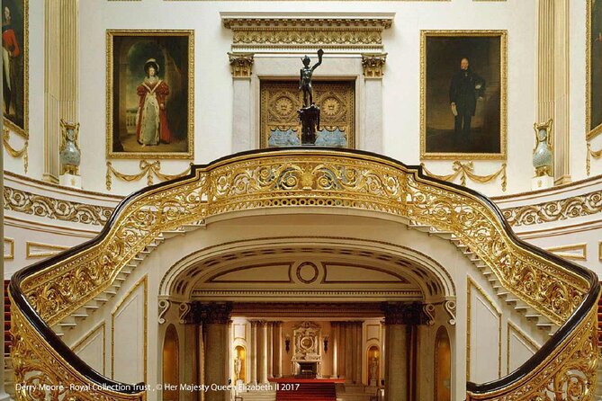 Buckingham Palace Entrance Ticket & British Royalty Guided Tour - Price and value: why this tour costs more than a ticket