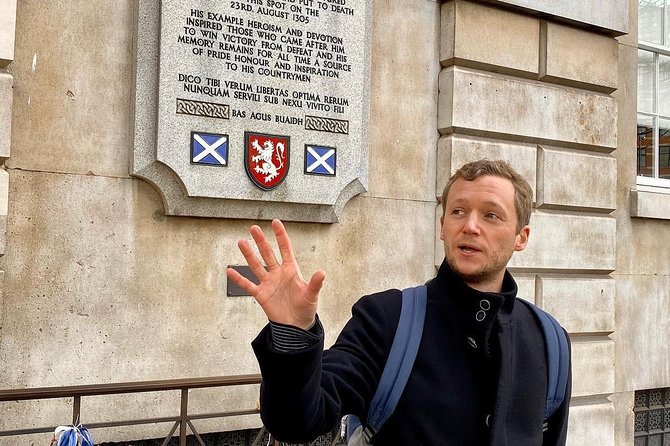 Burnings, Butchery & Black Death: A Walking Tour of London's Bloody Past - Holborn Viaduct and the River Fleet: Victorian London’s largest open-air sewer