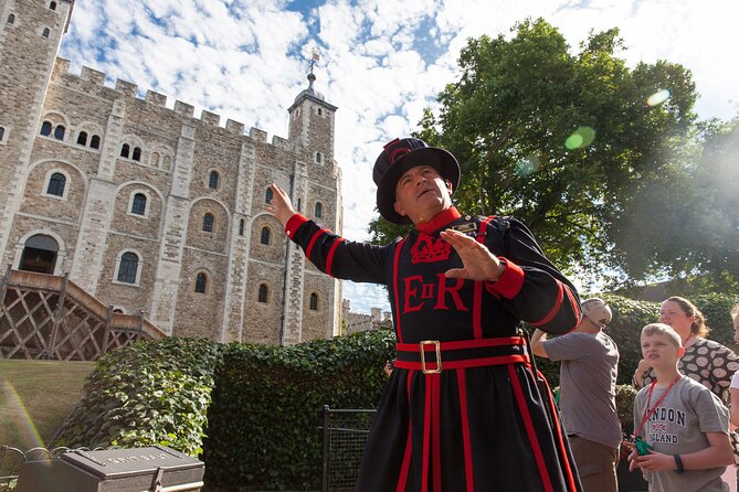 Changing of Guards, Big Ben, Tower of London, Beefeaters & Cruise - Who should book this tour?
