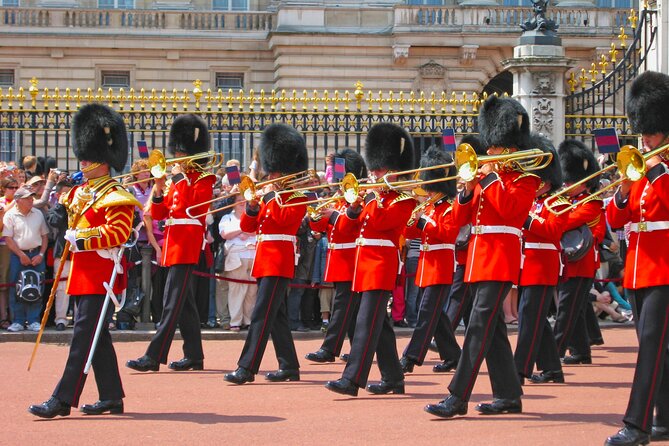Changing of the Guard & Royal Food Tour with 15+ Tastings - Key things to know before you go