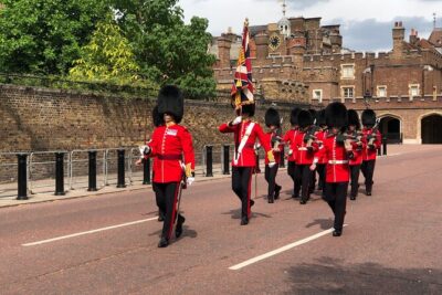Changing of the Guard Walking Tour - Meeting at St James’s: Where the Walk Starts and Why It Matters