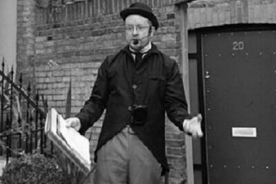 Chaplin Walks - The costumed guide makes the stories click