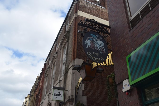 Charles Dickens London Walking Tour - Holborn Stop: twisting alleyways and the 19th-century underworld