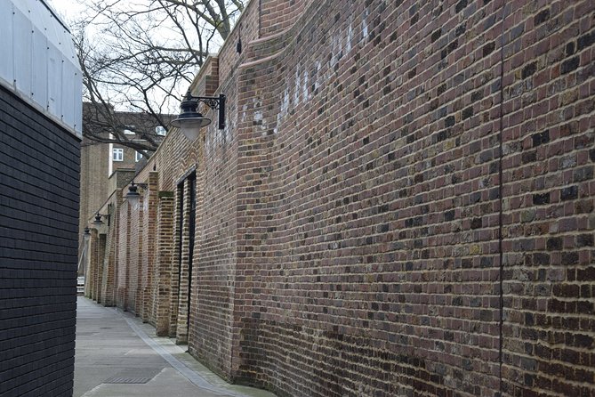 Charles Dickens London Walking Tour - What the guide is likely to do with you on the walk