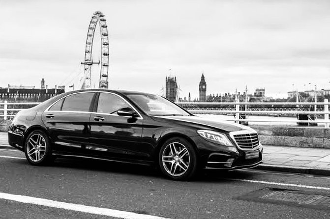 Chauffeur Service For Airport Transfers in London 2025 - What happens with delayed flights (and why that matters)