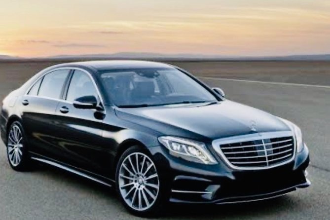 Chauffeur Service For Airport Transfers in London 2025 - In-car comfort: private space after a long flight