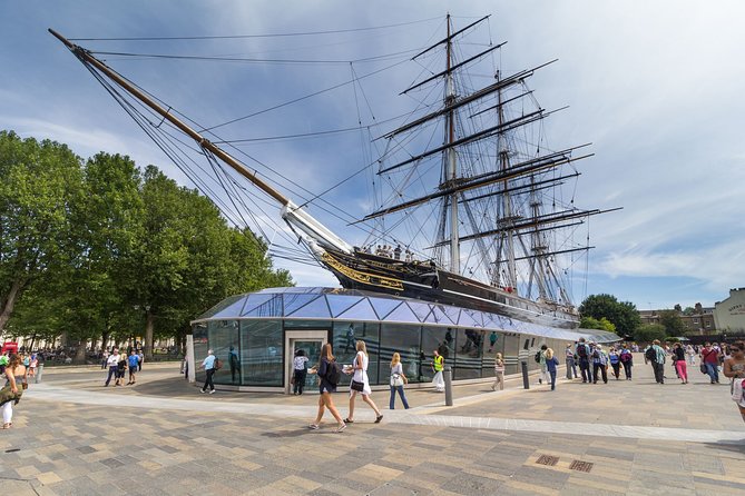 Christmas in Canterbury, Dover and Greenwich with Christmas Lunch - Comfort, group size, and what to expect on the day