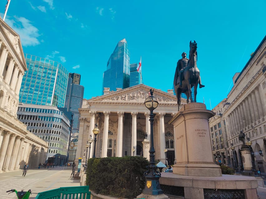 City of London Historical Walking Tour - A constitution in brick and street corners