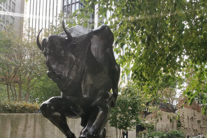 City of London History Tour: The Square Mile that Rose to Empire - Guildhall mythology, Minotaur links, and the Royal Exchange’s little details