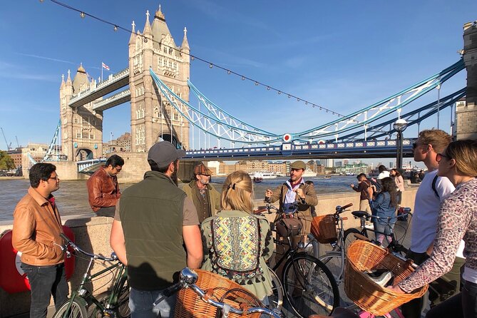 City & Secrets: Explore London's Hidden Gems - Why this London bike format beats sprinting on foot