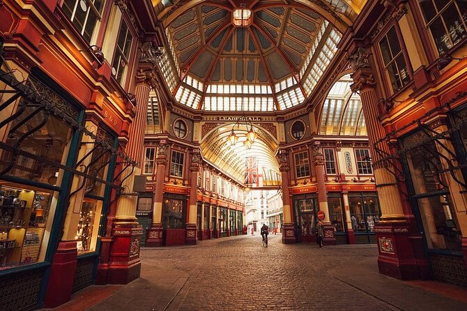 City & Secrets: Explore London's Hidden Gems - St Paul’s, Bow bells, and the City’s medieval habits (fast, but sharp)