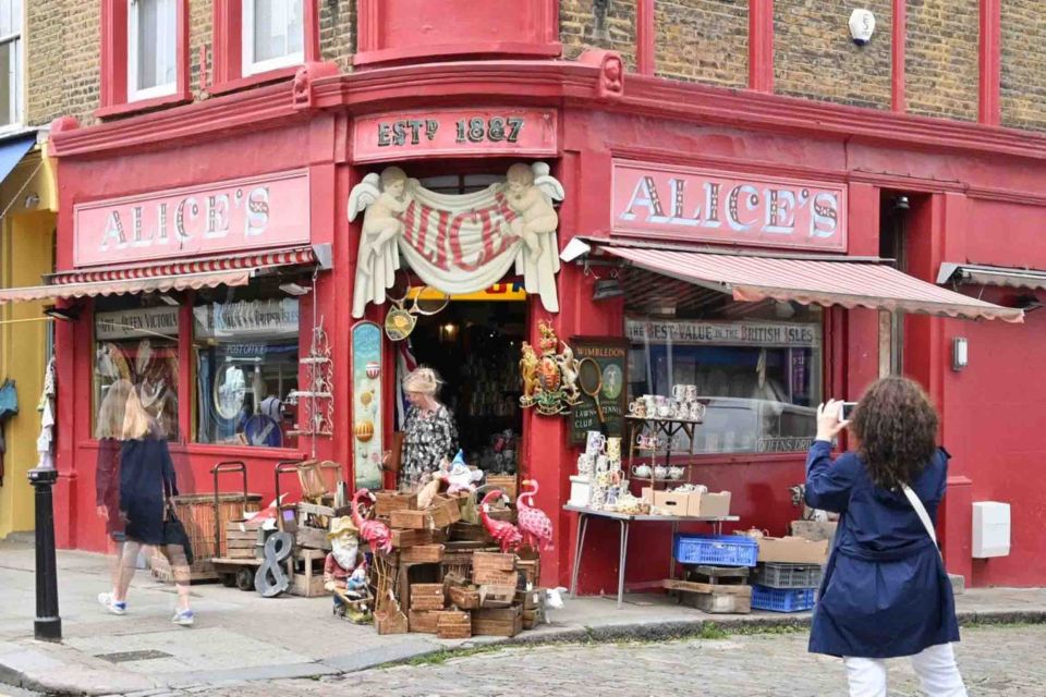 Colourful Notting Hill Photography Tour - Portobello Market time: street energy with real photo practice