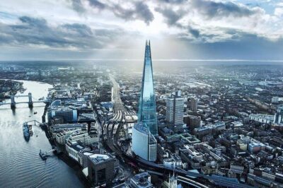 Combi Ticket: Westminster Walking Tour, River Cruise & The Shard - Buckingham Palace and Green Park: where the day’s stories start