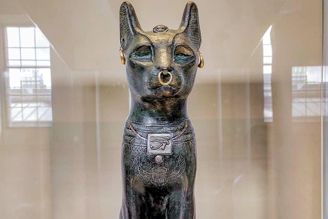 Crash course in archaeology at the British Museum - Starting at Russell Square: a smooth beginning at 9:45 am
