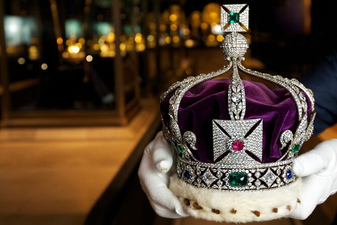 Crown Jewels of London Tour with River Cruise - St Paul’s Cathedral: Wren’s Domed Masterpiece, Explained Instead of Just Seen