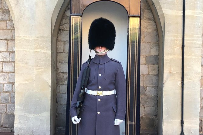 Day Tour Windsor Castle & Oxford by Private Car - Oxford in one hour: where to spend your short time