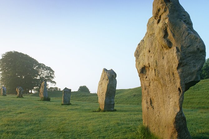 Day trip by coach - Stonehenge, Avebury & Uffington White Horse - Key highlights you’ll actually feel